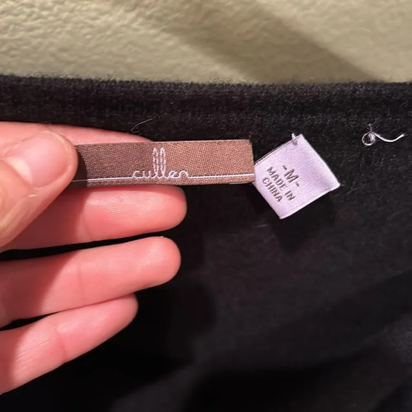 Cullen woman's black cashmere wrap sweater - Picture 4 of 9